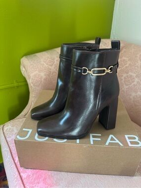 JustFab Dark Brown Leather Block Heel Ankle Boots with Gold Chain